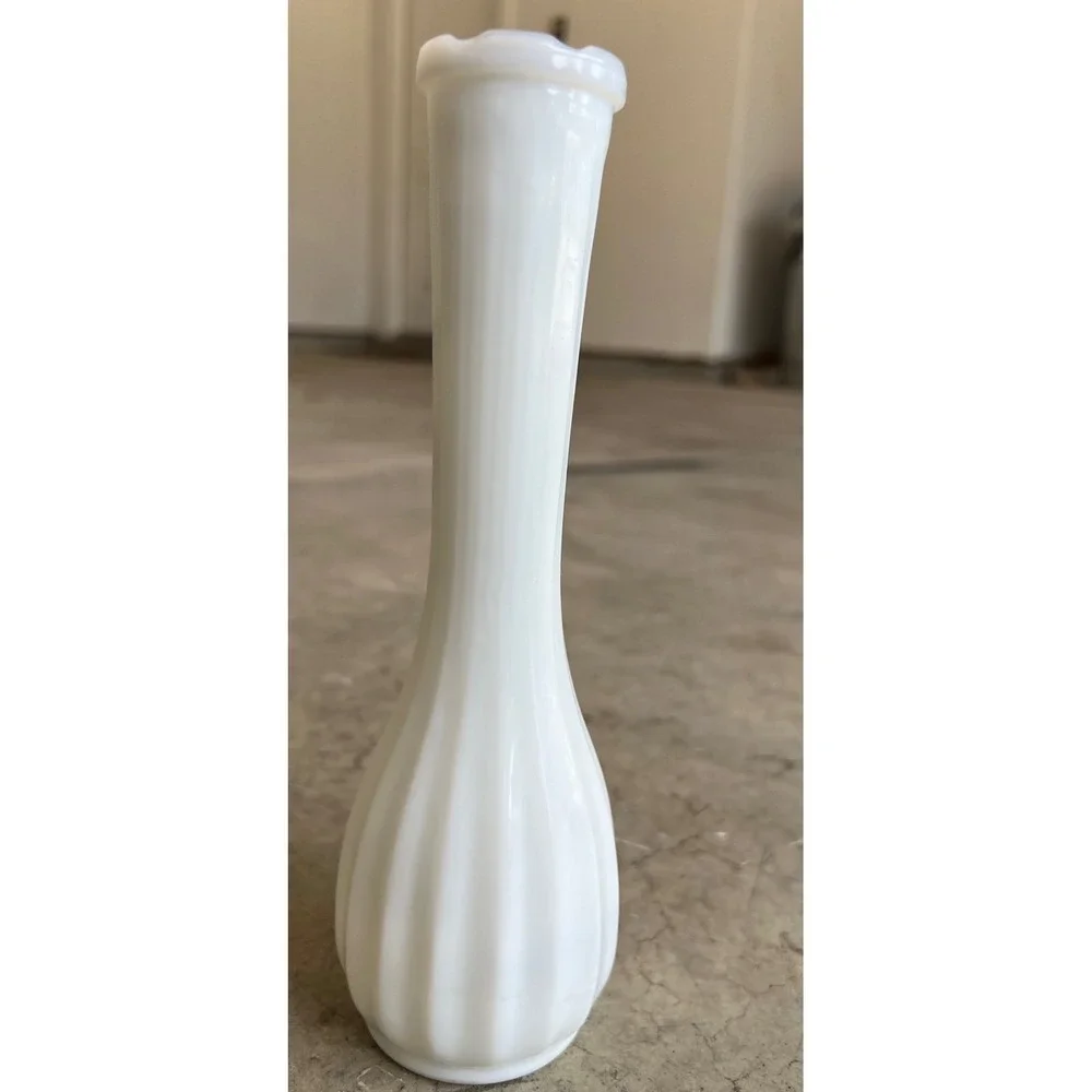 Vintage Milk Glass 9 Inch Bud Vase Lot of 3 White Stars Diamonds Ribbed Patterns
